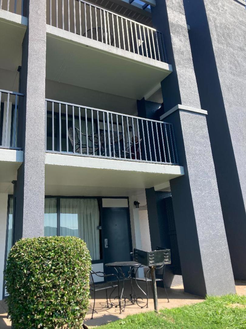 Wyndham Garden Lake Guntersville Exterior photo
